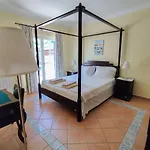 Palmeira Villa *